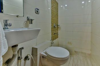 Hotel Garden Park ムンバイ エクステリア 写真